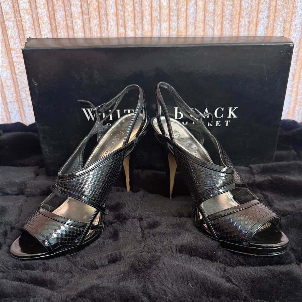 💙3 for $55💙White House Black Market Glossy Black Heels